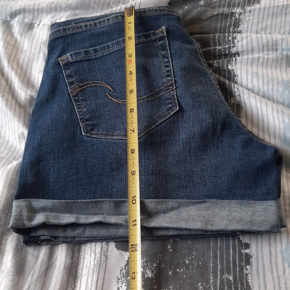 Levi Strauss Signature Gold Maternity Shortie Denim Shorts - Size S - Picture 14 of 16